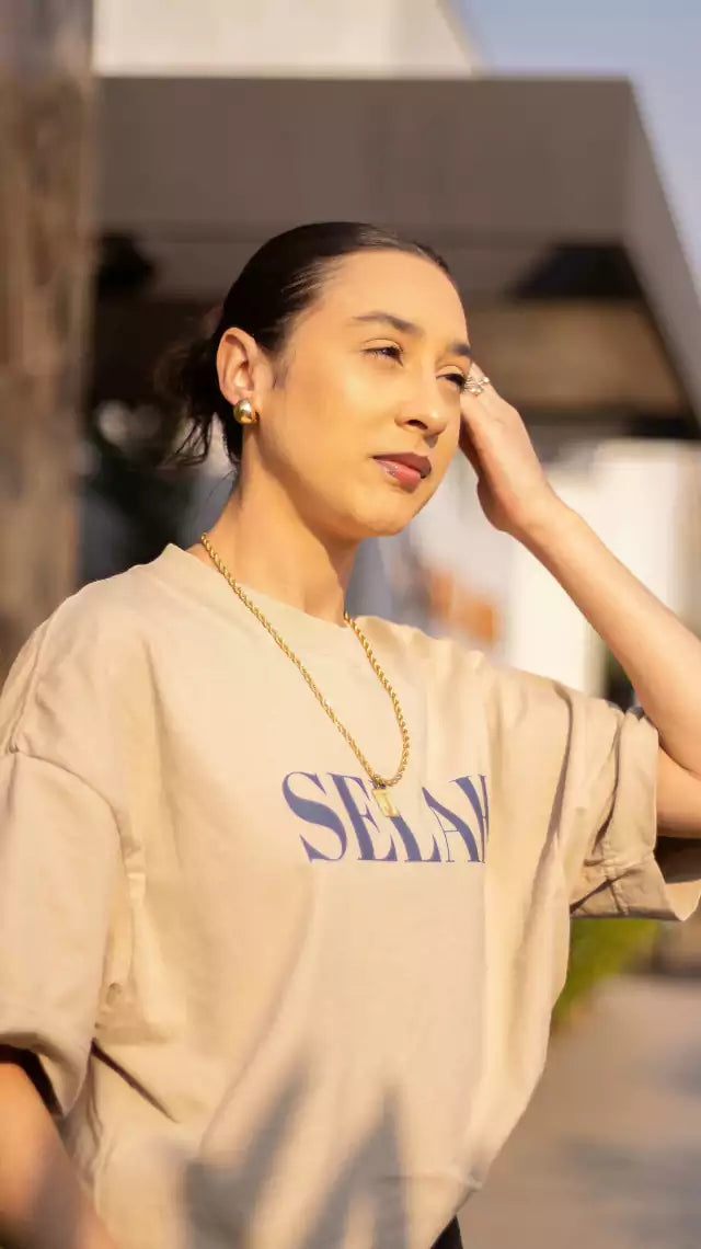 Camiseta Oversized Selah.